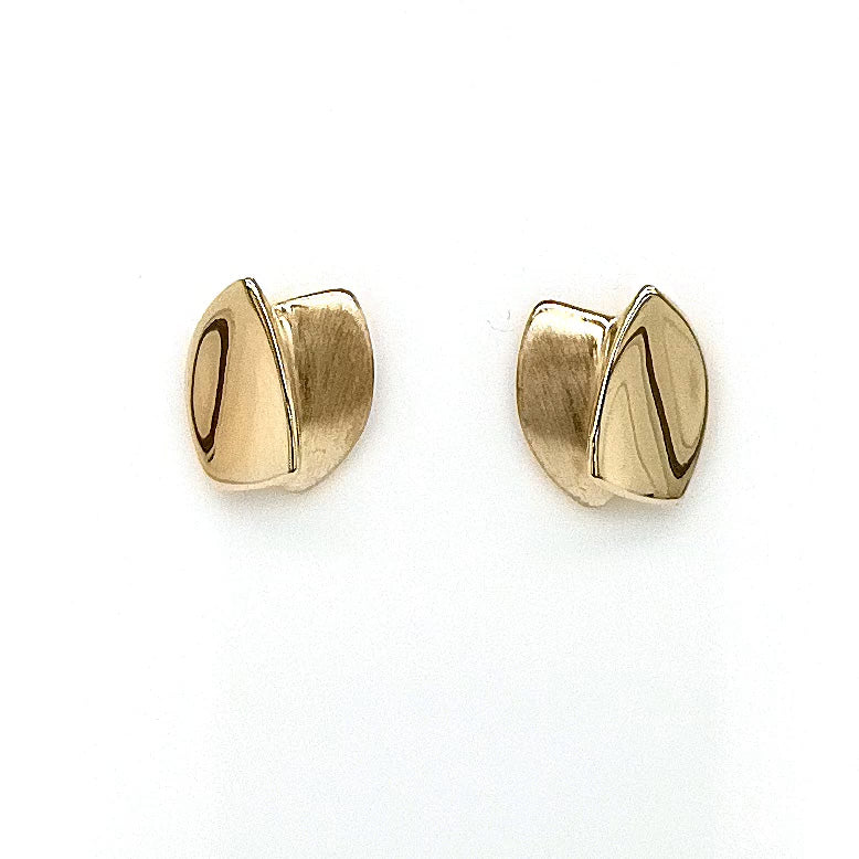 9ct Yellow Gold Shield Stud Earrings