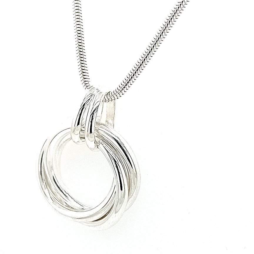 Silver Interlocking Rings Pendant & Chain