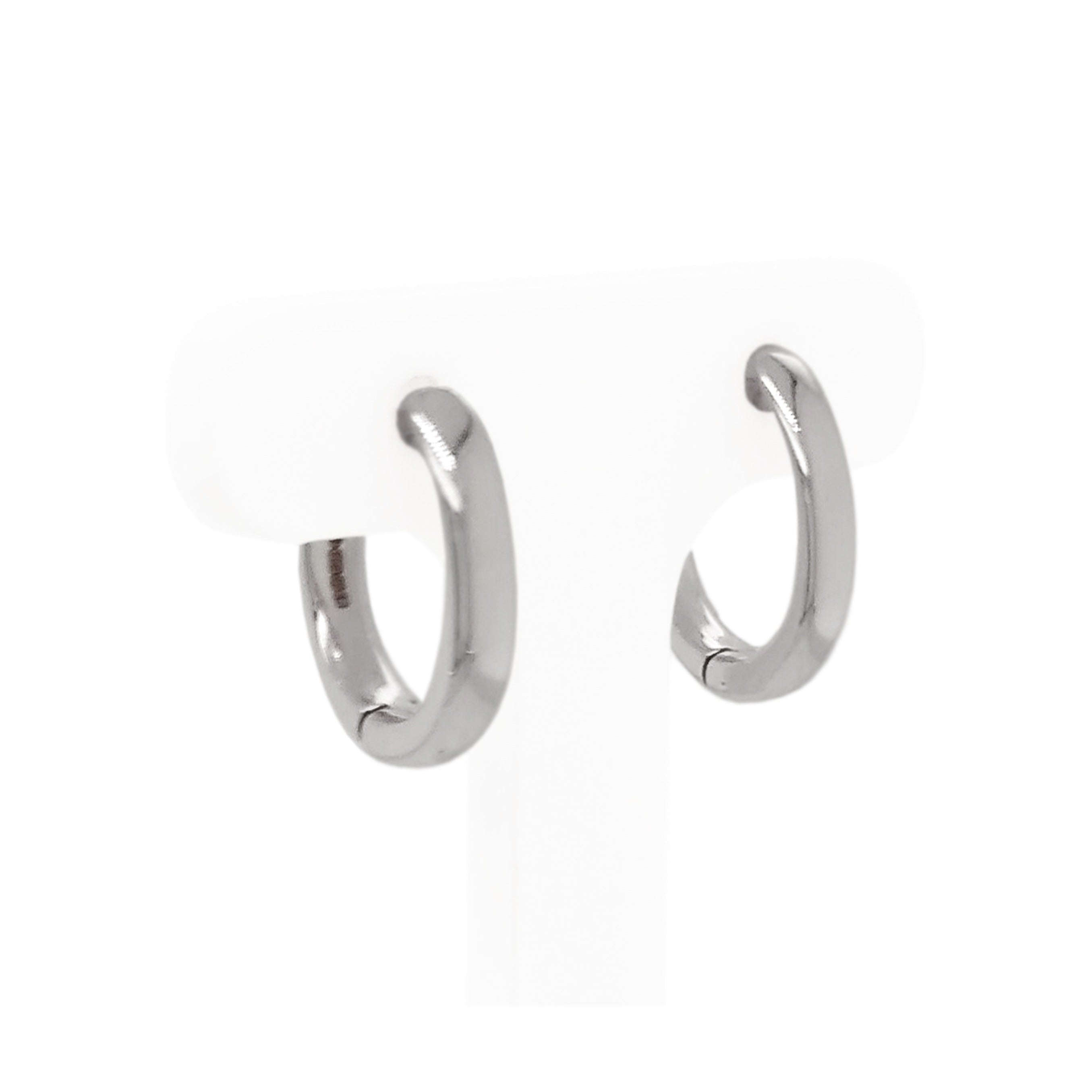18ct White Gold Oval Huggie Hoop Earrings
